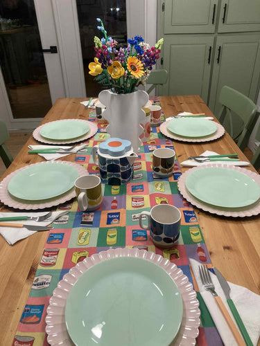 NL Food Faves Table Runner