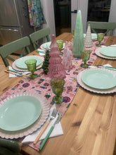 Load image into Gallery viewer, Retro NL Christmas Table Runner