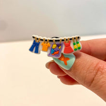 Load image into Gallery viewer, Clothesline Shoe Charm