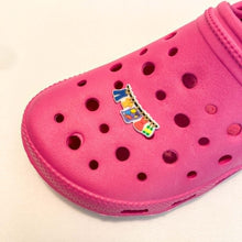 Load image into Gallery viewer, Clothesline Shoe Charm
